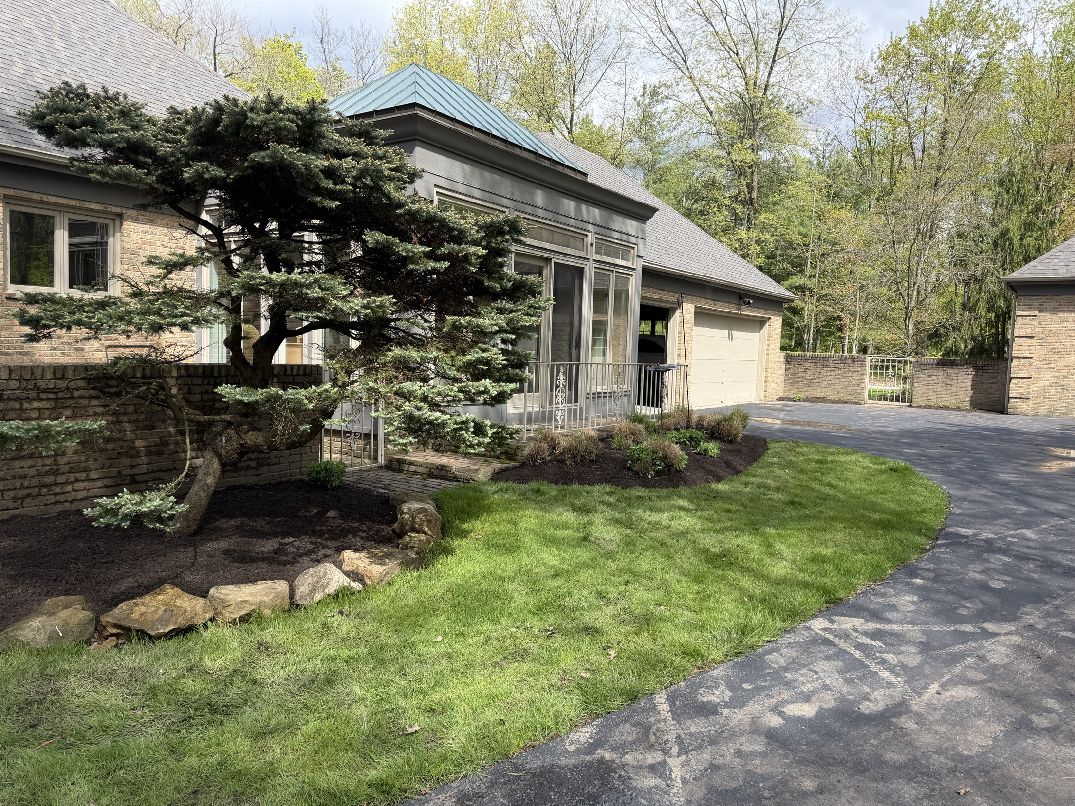Fresh Lawn & Curb Appeal Landscaping